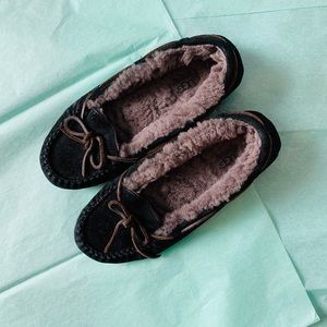 Ugg Dakota Wool Slippers Black Women’s Size 7